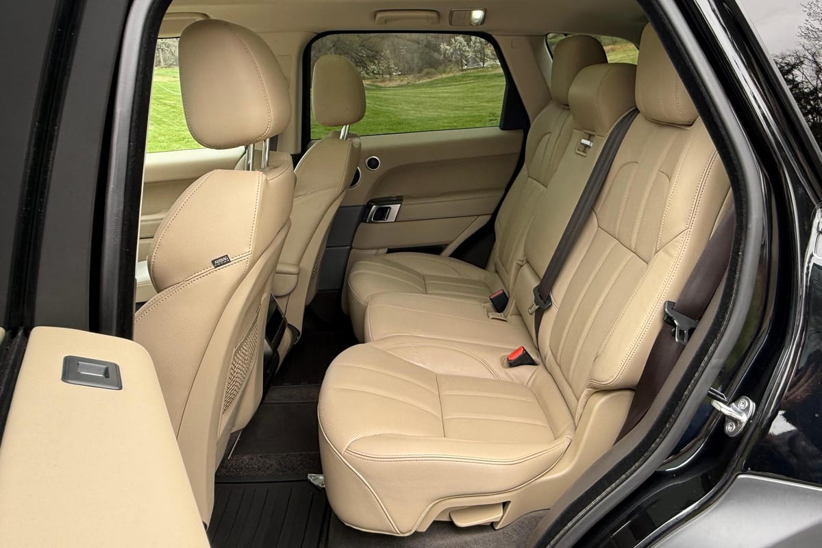 
								Land Rover Range Rover Sport 2017 full									