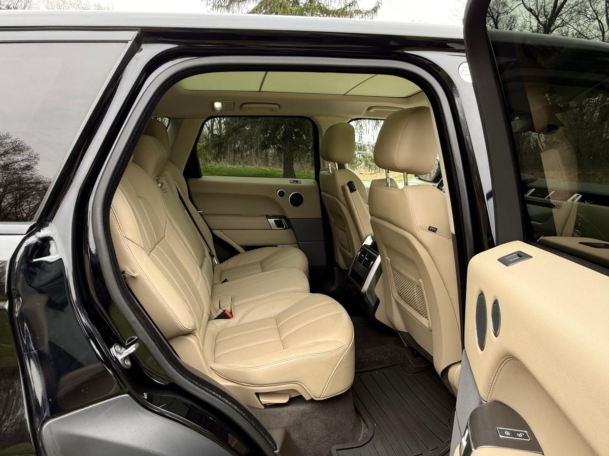 
								Land Rover Range Rover Sport 2017 full									