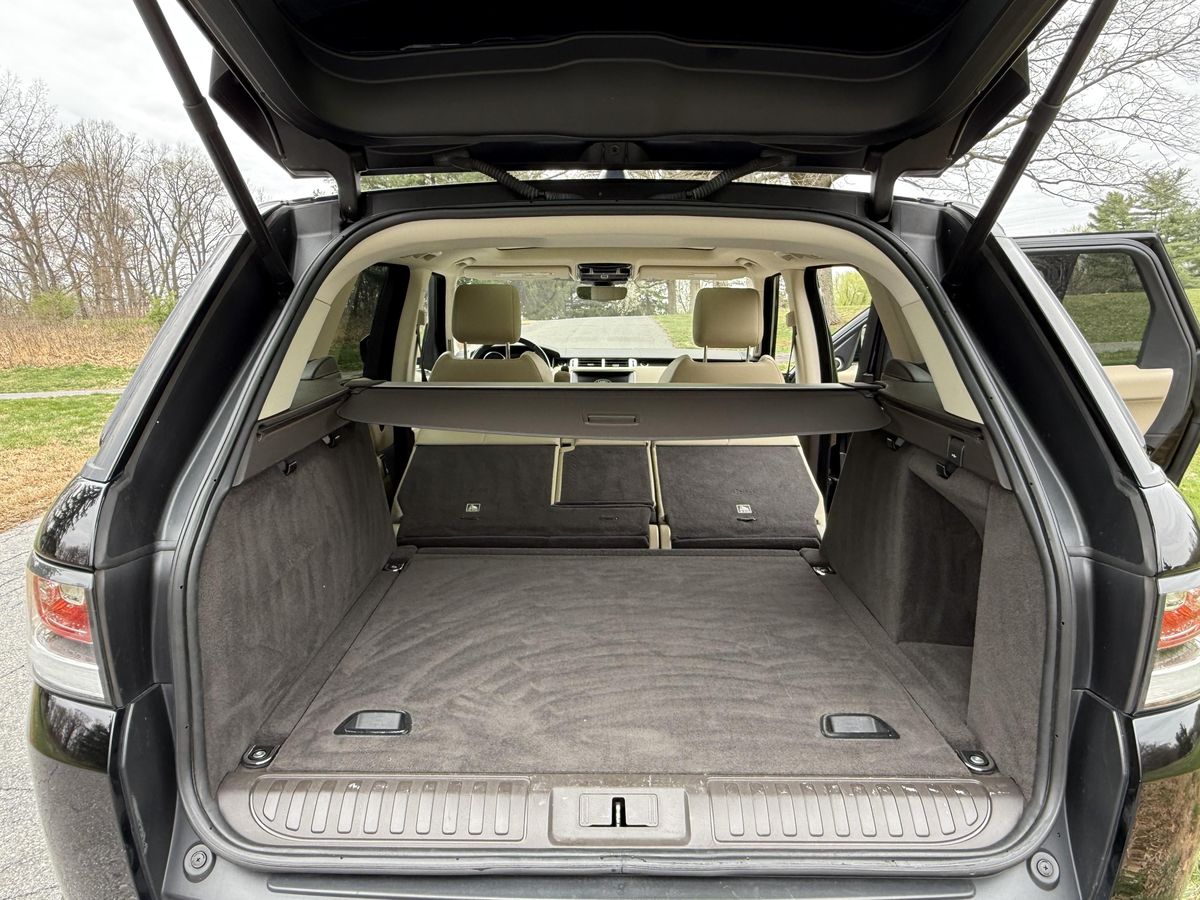 
								Land Rover Range Rover Sport 2017 full									