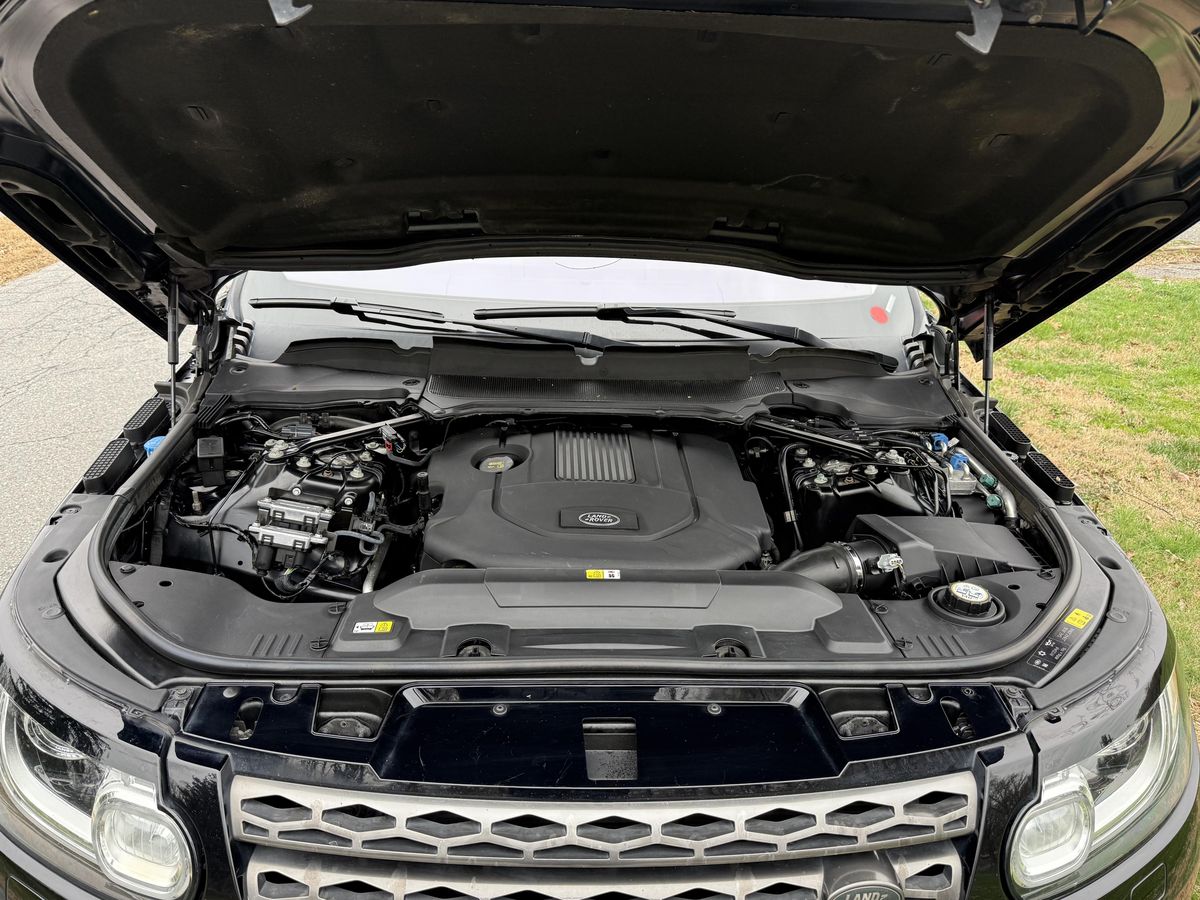 
								Land Rover Range Rover Sport 2017 full									