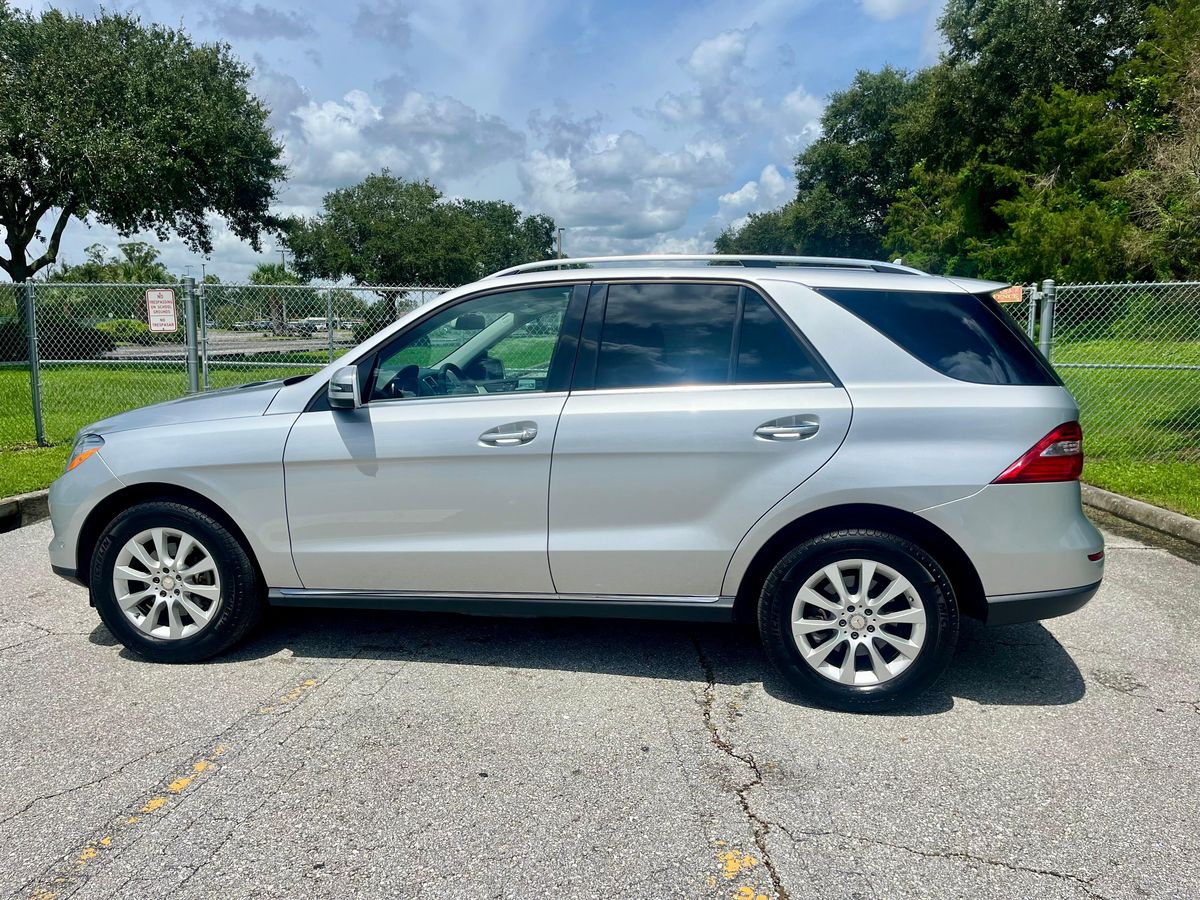 
								Mercedes-Benz ML-Class 2015 full									