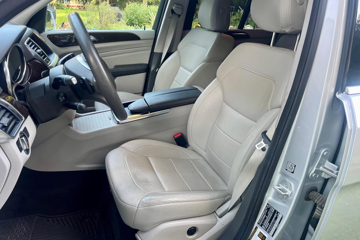 
								Mercedes-Benz ML-Class 2015 full									