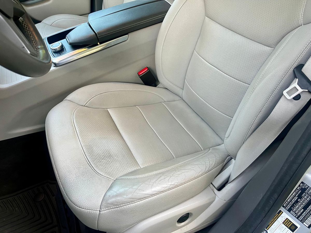 
								Mercedes-Benz ML-Class 2015 full									