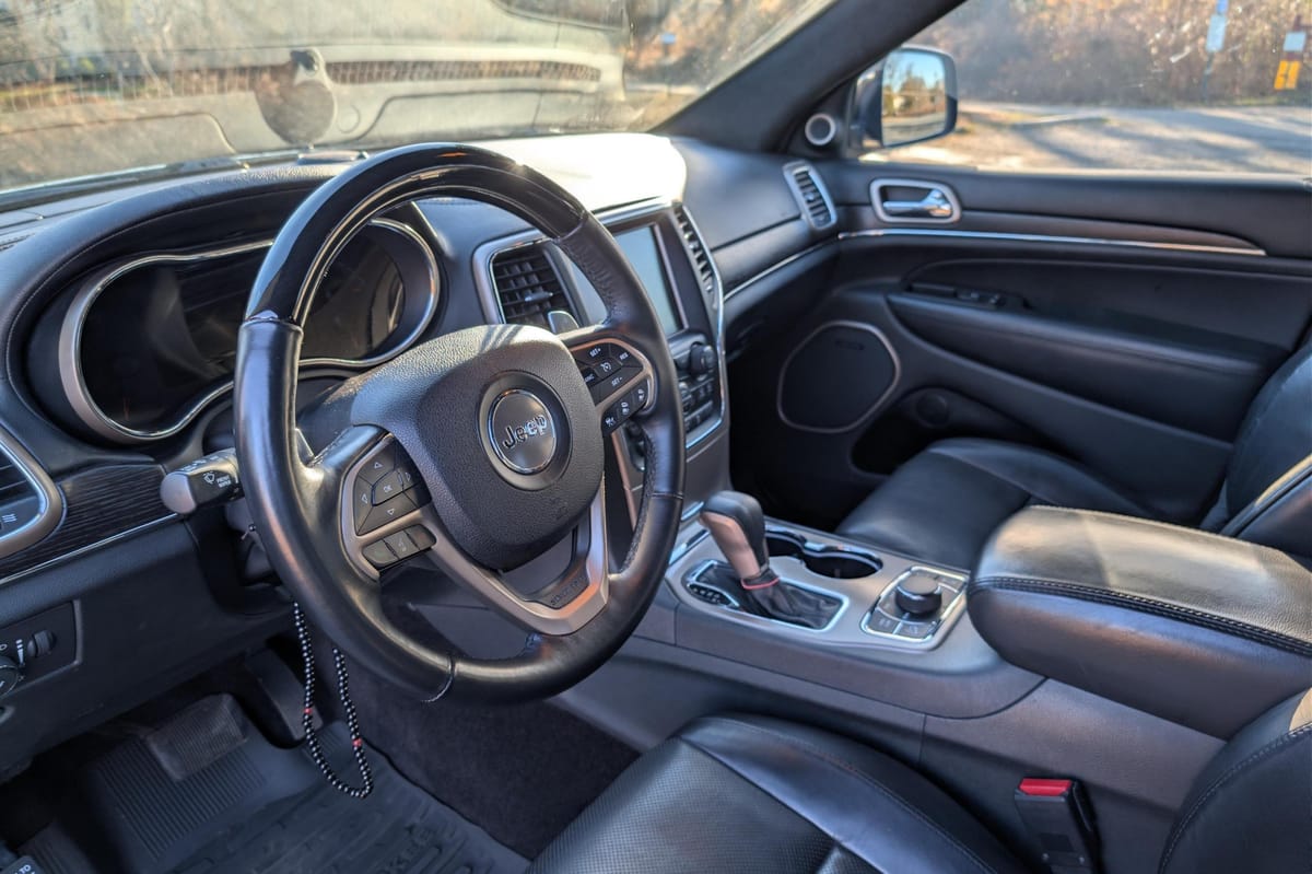 
								Jeep Grand Cherokee 2016 full									