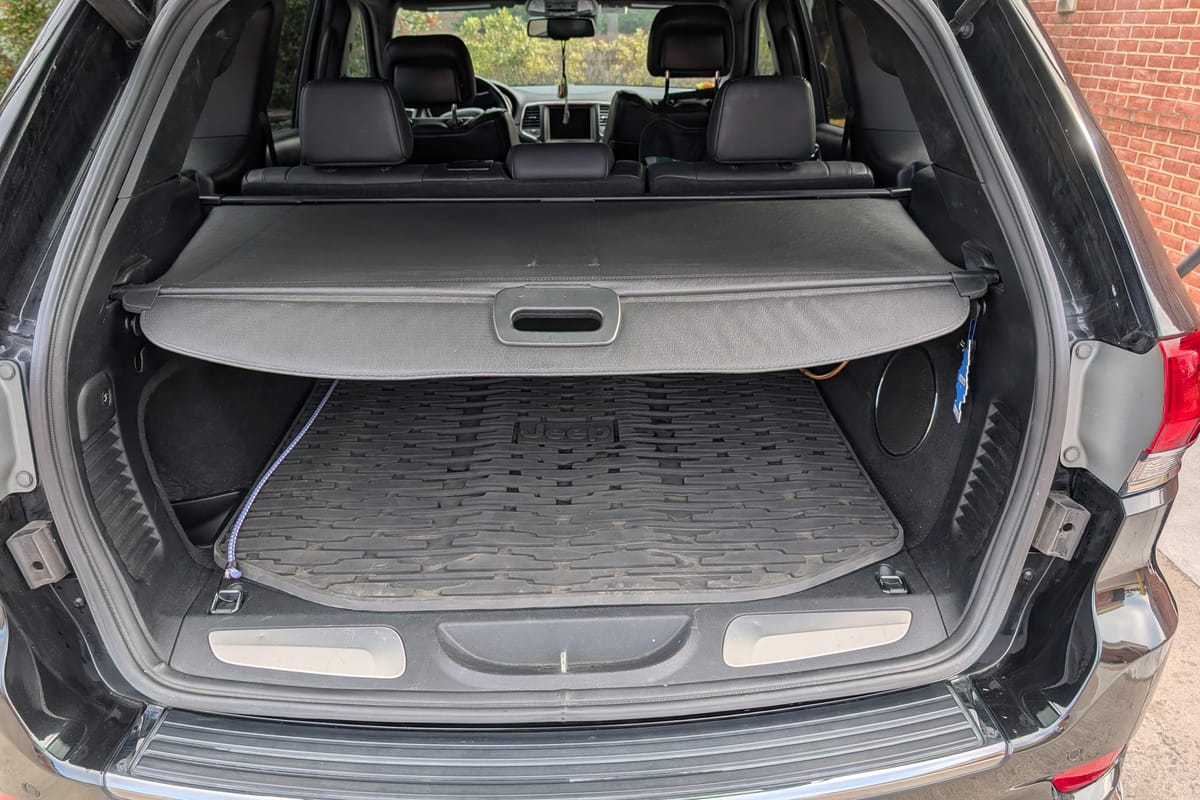 
								Jeep Grand Cherokee 2016 full									